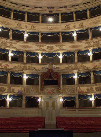 Teatro_Dante_Alighieri_Ravenna
