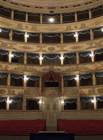 Teatro_Dante_Alighieri_Ravenna